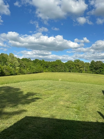 1158 Charles Brown Rd, Westmoreland, TN 37186