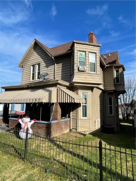 1711 West St, Homestead, PA 15120