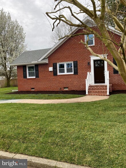 1108 Cedar St, Pocomoke City, MD 21851