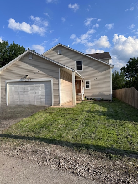 33534 N Lake Shore Dr, Grayslake, IL 60030