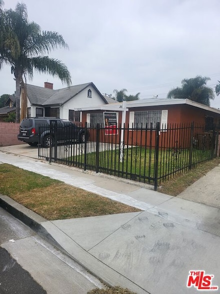 1213 W 87th St, Los Angeles, CA 90044