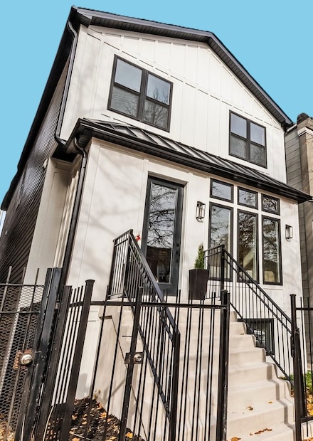 3430 W Lyndale St, Chicago, IL 60647