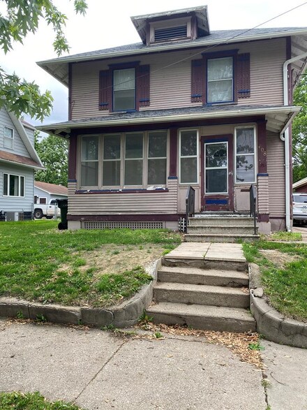 608 S 14th St, Fort Dodge, IA 50501