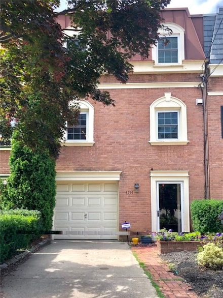 4715 Bayard St, Pittsburgh, PA 15213