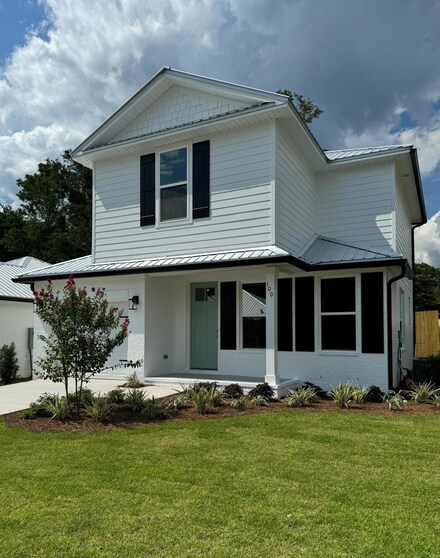 100 Penny Ln, Valparaiso, FL 32580