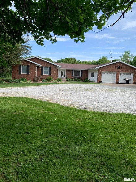 2690 E County Highway 15, Marietta, IL 61459