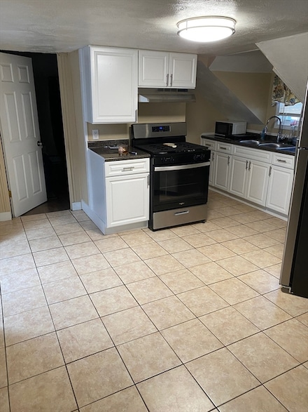 69 Mowry St Unit 2, Providence, RI 02908