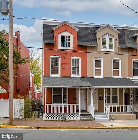 741 N 8th St, Reading, PA 19604