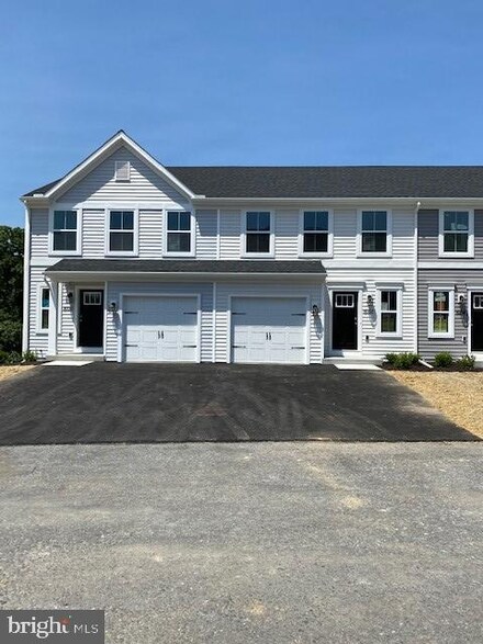 8131 Lenker Dr, West Hanover Township, PA 17112