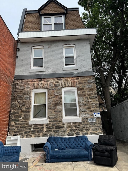 1307 W Rockland St, Philadelphia, PA 19141