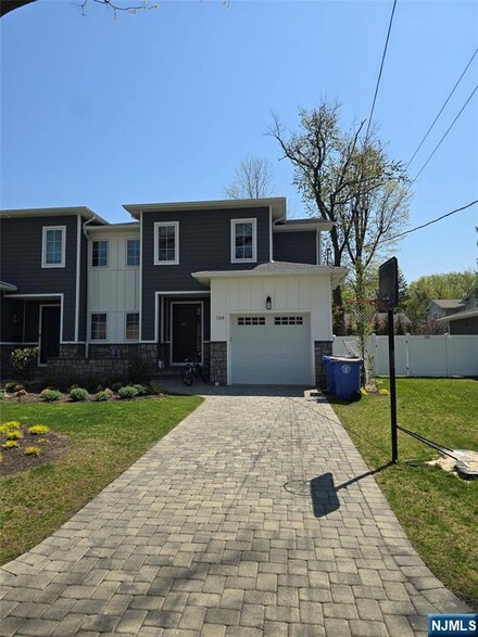 104 Franklin St, Tenafly, NJ 07670