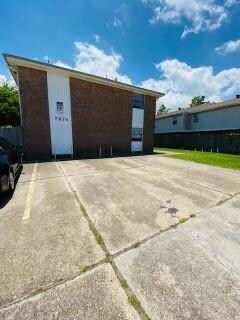 7874 S Coronet Ct, New Orleans, LA 70126