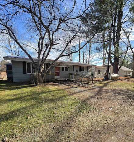 2151 Hillside Dr, Beaverton, MI 48612