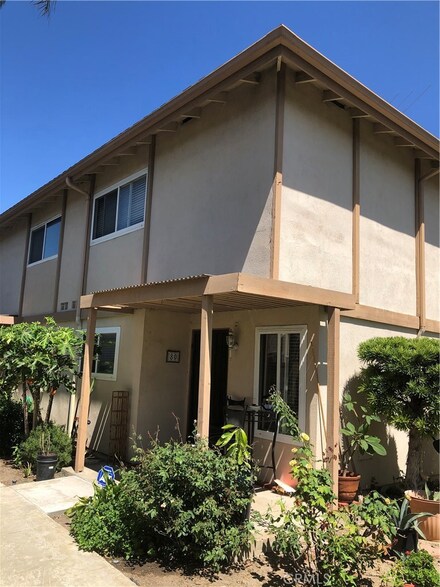 1881 Mitchell Ave Unit 80, Tustin, CA 92780