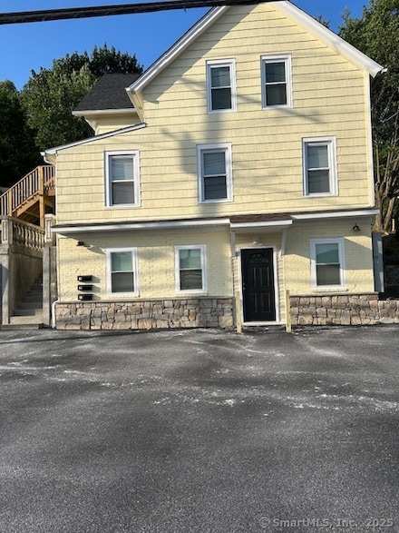 154 New Haven Ave, Derby, CT 06418