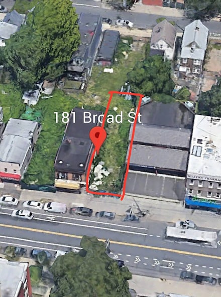 181 Broad St, Staten Island, NY 10304