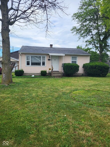48 Bellefontaine St, Beech Grove, IN 46107