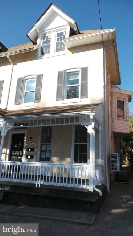 127 Haws Ave Unit 2, Norristown, PA 19401