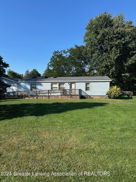 1940 Frederick St, Owosso, MI 48867
