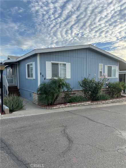 2851 S La Cadena Dr Unit 254, Colton, CA 92324