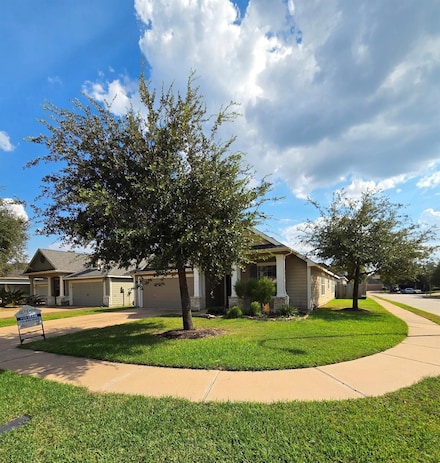 12827 Benton Park Ln, Tomball, TX 77377