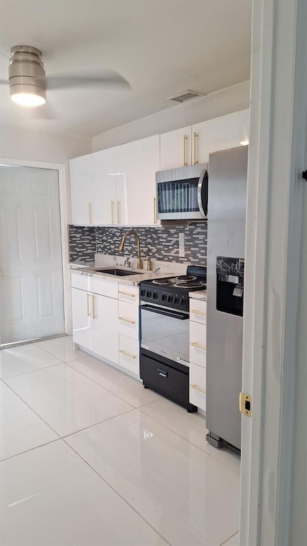 881 NW 23rd Terrace, Pompano Beach, FL 33069