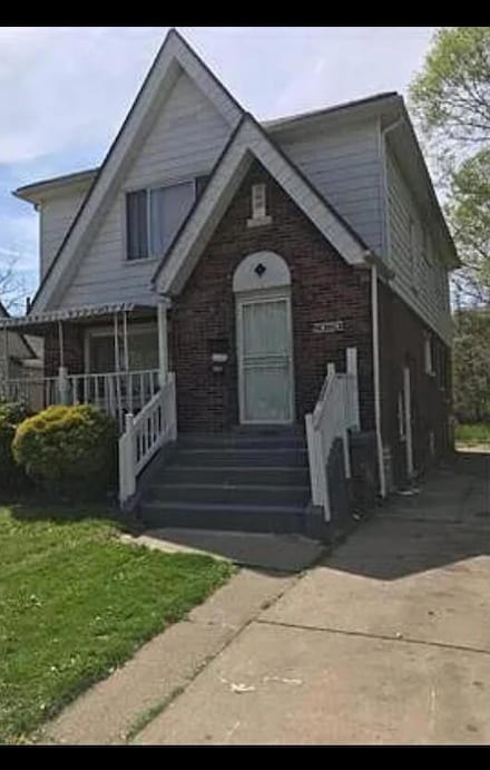 9363 Marlowe St, Detroit, MI 48228