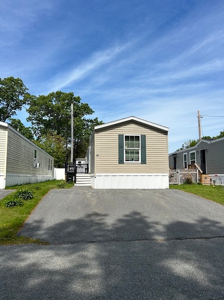 20 Upton St, North Billerica, MA 01862
