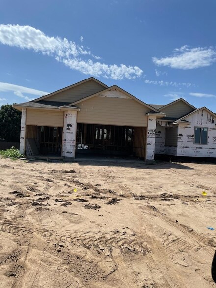 2564 Spring Meadows Ct, Derby, KS 67037