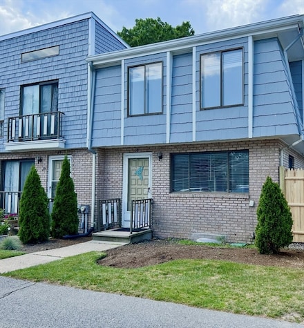 329 W Main St Unit 30, Hyannis, MA 02601
