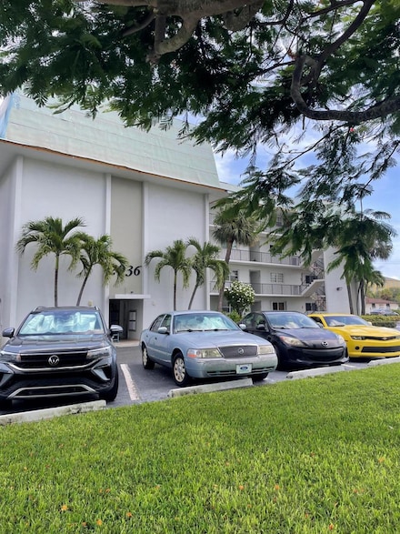 2936 Lake Shore 303 Dr Unit 303, Riviera Beach, FL 33404