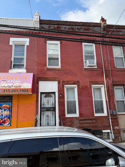 645 W Cambria St, Philadelphia, PA 19133