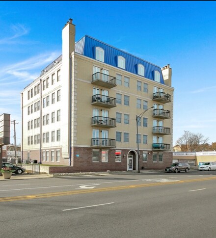 5978 N Lincoln Ave Unit 3A, Chicago, IL 60659