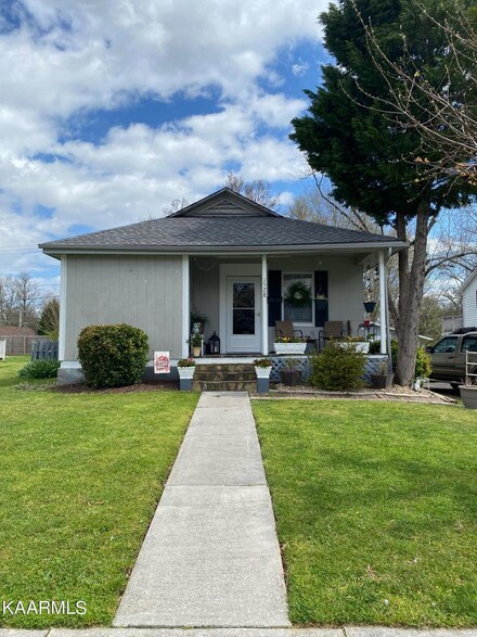 1528 Boyle St, Alcoa, TN 37701