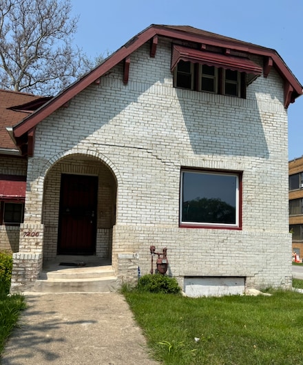 7200 S Yates Blvd, Chicago, IL 60649