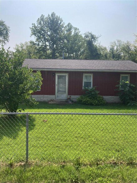 9814 Osage Dr, Hillsboro, MO 63050