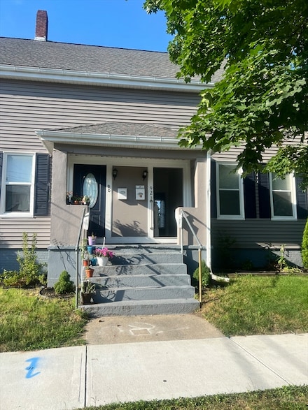 92 Lawrence St Unit A, Lawrence, MA 01702