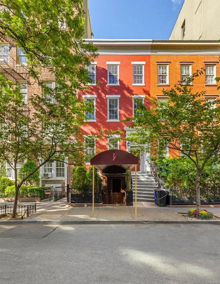 113 W 13th St Unit BUILDING, New York, NY 10011