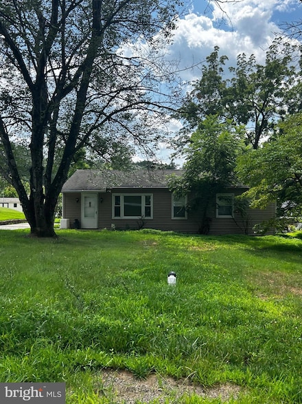 38 Aldian Rd, Phoenixville, PA 19460