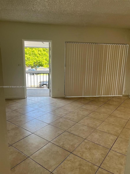 4017 N University Dr Unit 210, Sunrise, FL 33351