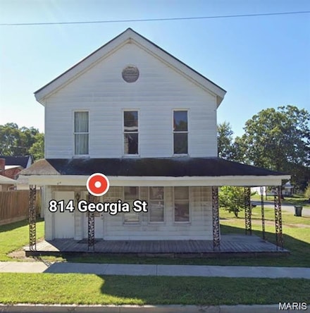 100 S 9th St, Louisiana, MO 63353