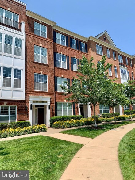 23492 Bluemont Chapel Terrace, Ashburn, VA 20148