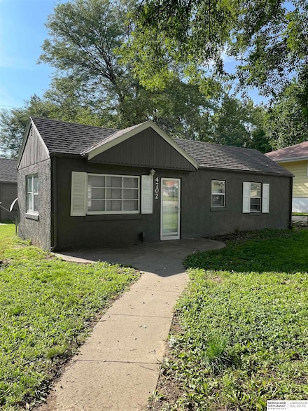 4702 N 60th St, Omaha, NE 68104