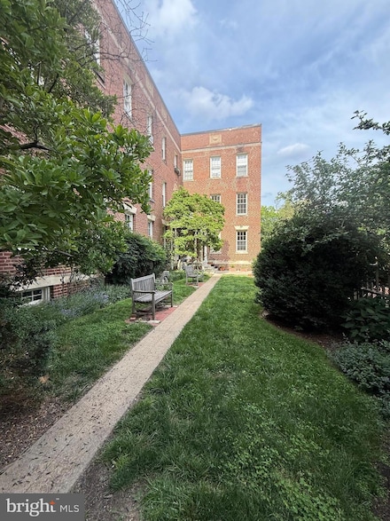 2527 Q St NW Unit 102, Washington, DC 20007