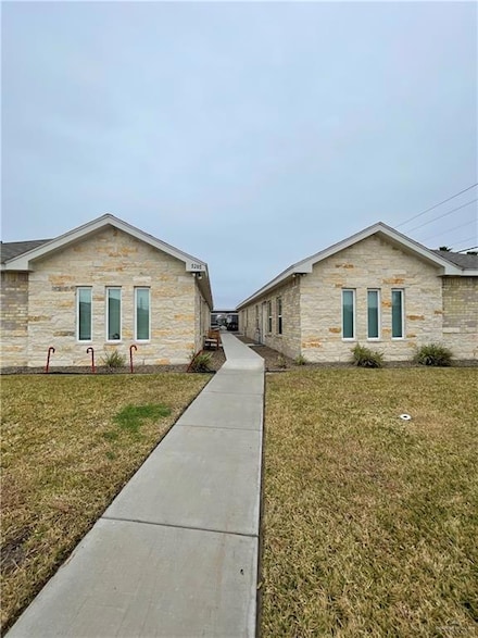 5205 N Hiawatha Dr, Pharr, TX 78577