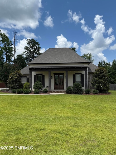 6282 Pinehill Dr, Meridian, MS 39305