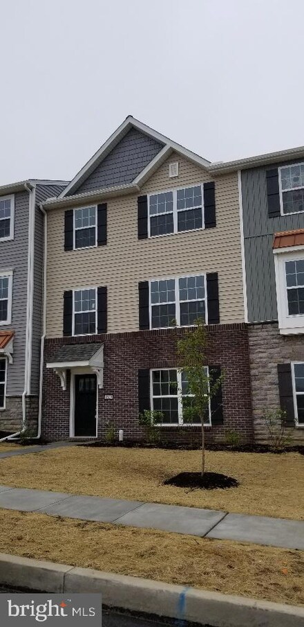 4520 Wild Orchid Ln, Enola, PA 17025
