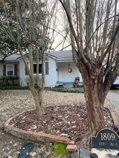 1809 Edna Dr, Vicksburg, MS 39180