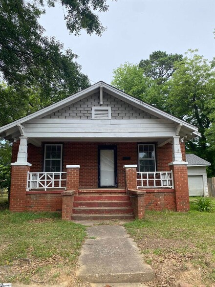 607 Willow St, Gaffney, SC 29340