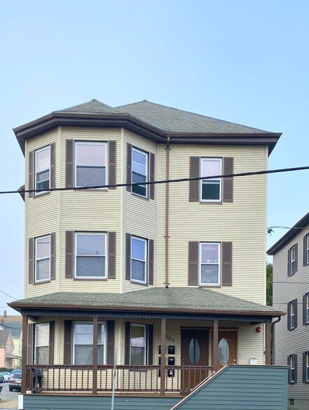 1069 County St, New Bedford, MA 02746